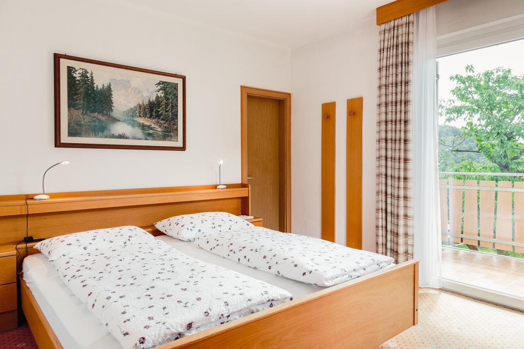 Felsenegg Hotel Nalles Exterior photo