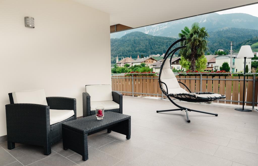 Felsenegg Hotel Nalles Exterior photo